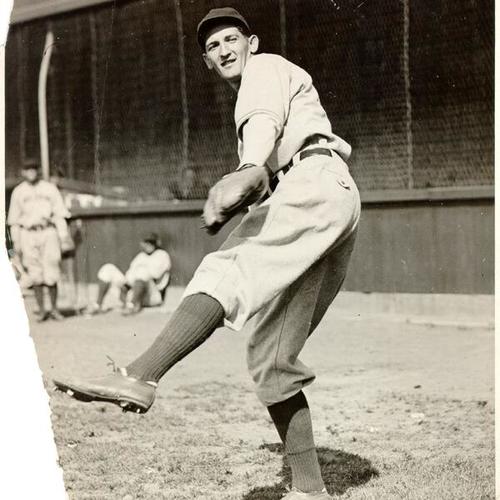 [Pitcher "Wee" Willie Ludolph at the old Seals stadium on Valencia Street]