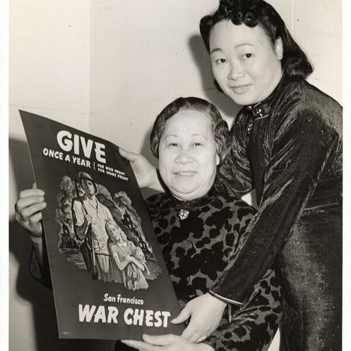 [Mrs. Tse-Yuen and Mrs. Len Sen two volunteers raising money  for San Francisco's War Chest]