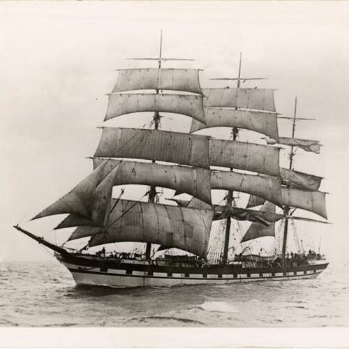 [Sailing ship "Mount Stewart"]