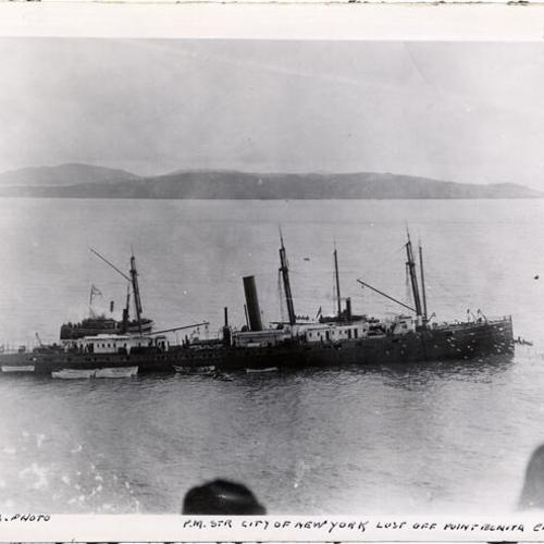 [Pacific Mail steamer "City of New York" wrecked off Point Bonita]