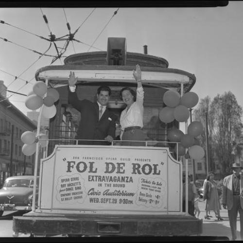 Opera Fol-de-Rol publicity on cable cars