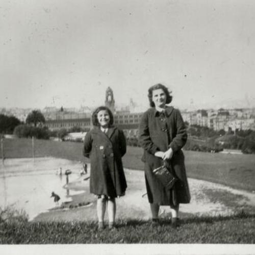 [Portrait of two sisters at Dolores Park]