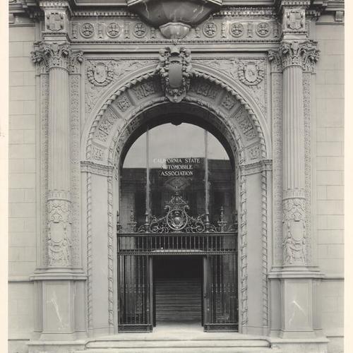 [Entrance to the California State Automobile Association building]