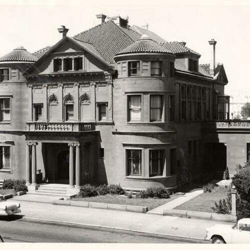 [Exterior of California Historical Society on the corner of Laguna and Jackson streets]