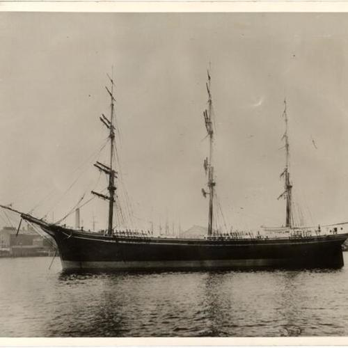 [Three-masted sailing ship "Mary L. Cushing"]