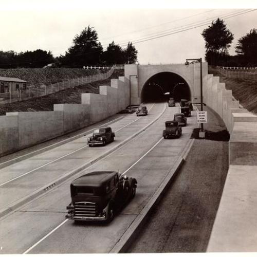 [Traffic driving through Funston Approach tunnel]