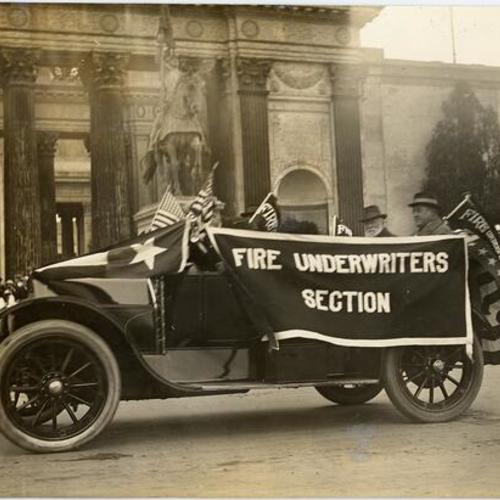 [Automobile of the Marshal for the Fire Underwriter's Division at the Panama-Pacific International Exposition]