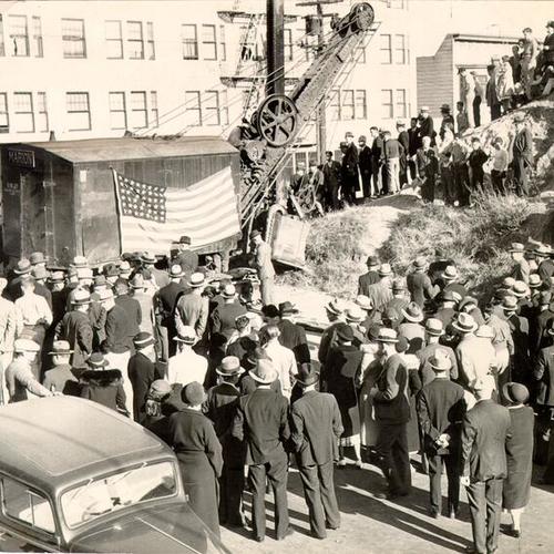 [Crowd gathered at construction site of new U. S. Mint building at Market, Buchanan and Duboce streets]