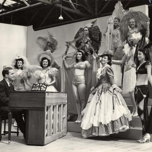 [Golden Days of '40 girls rehearsing for their new show, Golden Gate International Exposition on Treasure Island]
