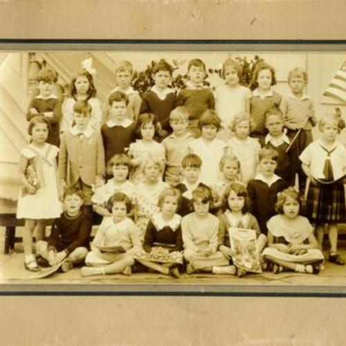 [Class picture from Grant Elementary School]