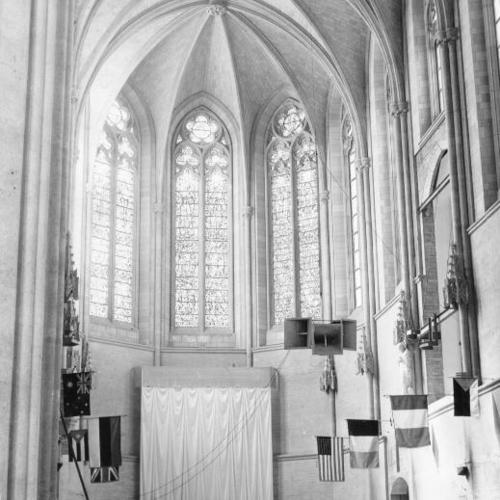 [Interior of Grace Cathedral]