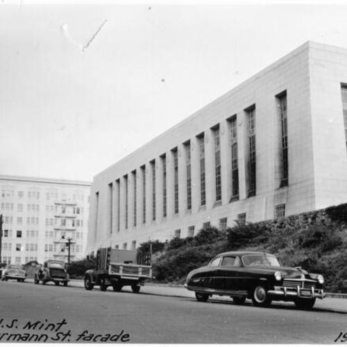 U.S.Mint - Hermann St. facade