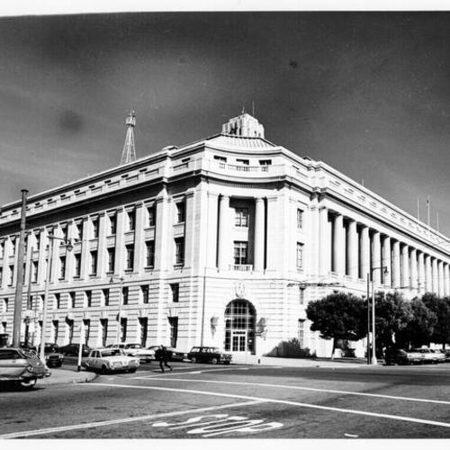 [Federal Building, Fulton and Hyde streets]