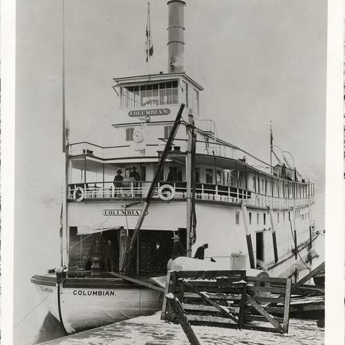 [Steamboat "Columbian" on the Yukon River]