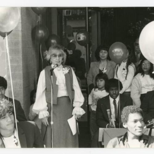 Excelsior Branch Library Sunday opening celebration Oct 17, 1982_04