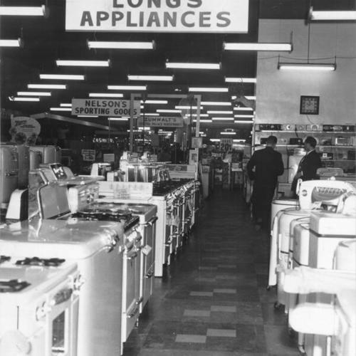 [Long's Appliances in the Crystal Palace Market]