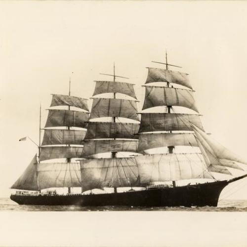 [Sailing Ship "Roanoke"]