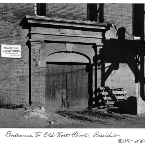 Entrance to Old Fort Point, Presidio