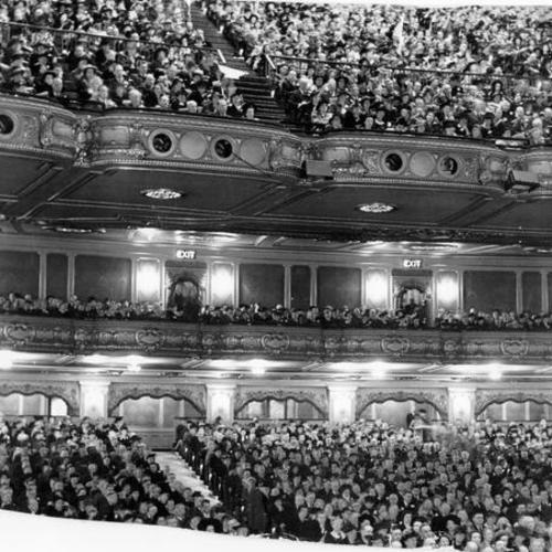 ["Packed house" at the Fox Theater]