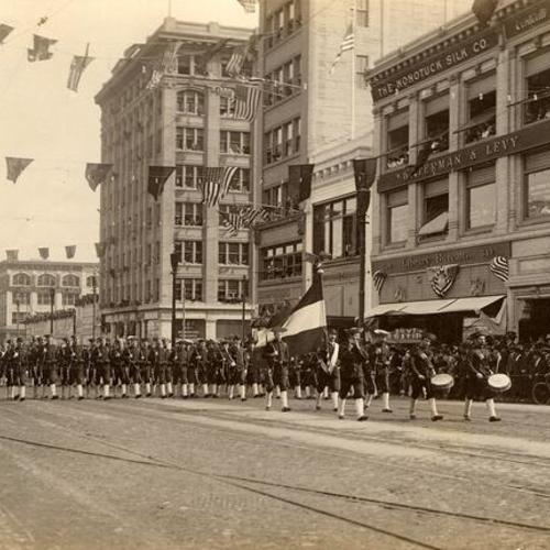 [Sailors from the Holland Cruiser, Parade from Portola Festival, October 19-23, 1909]