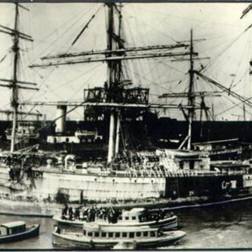 [Ships at San Francisco waterfront, south of the Ferry Building]