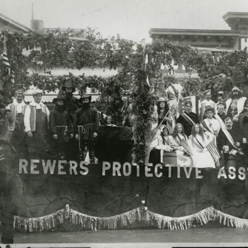 [Brewers' Protective Association float at a parade]