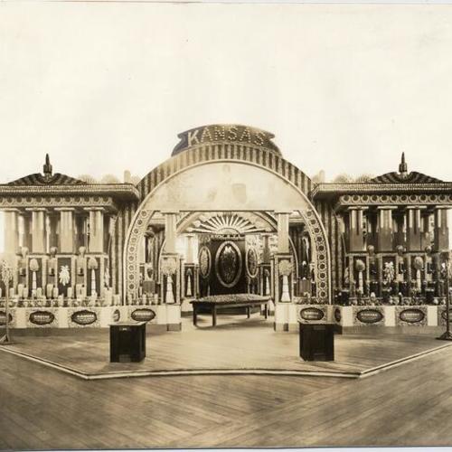 [Exhibit inside the Kansas State Building at the Panama-Pacific International Exposition]