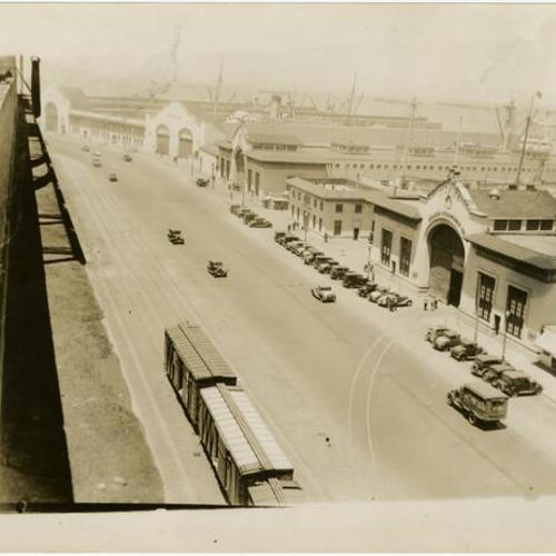 [View of the Embarcadero near pier 24 during the longshoremen strike]