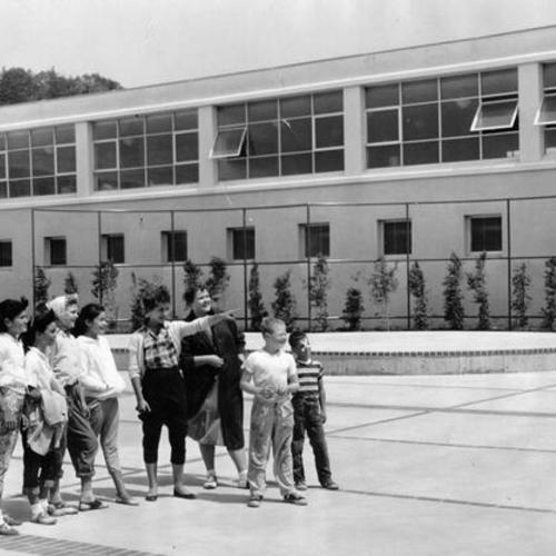[Children standing in the courtyard of Luther Burbank Junior High School]