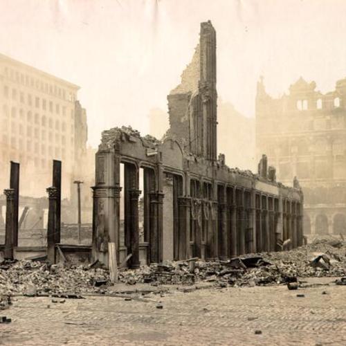 [Sansome and Sutter Street in ruins]