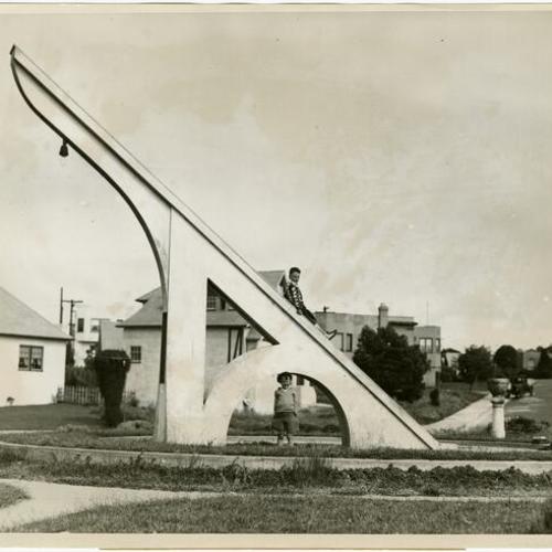 [Sun Dial located in the Ingleside district]
