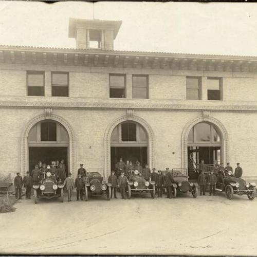 [Fire Department personnel posing at the Panama-Pacific International Exposition]