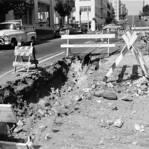 [Construction on California Street at Van Ness Avenue, facing west]