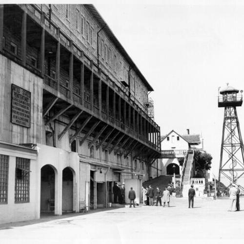 [Group of visitors at Alcatraz Island Federal Penitentiary]