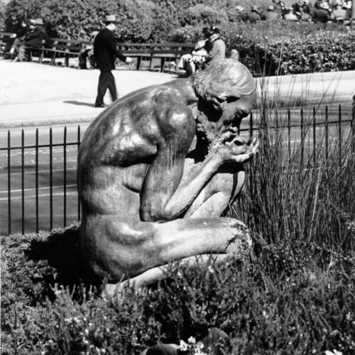 [La Soif statue in Washington Square Park]