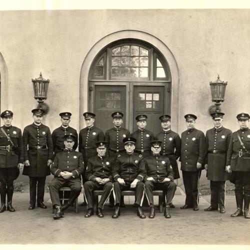 [Group photo of Police Officers in front of Park Station]