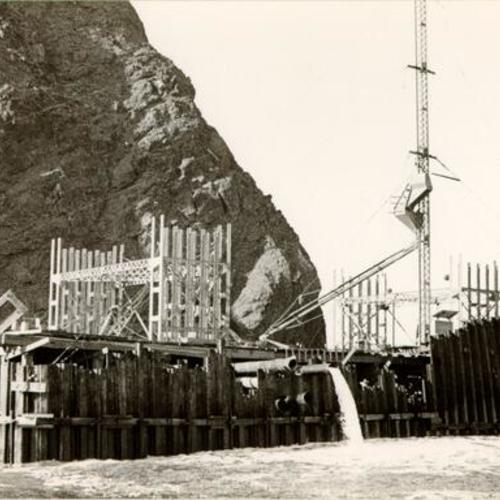 [Construction of north pier of the Golden Gate Bridge]