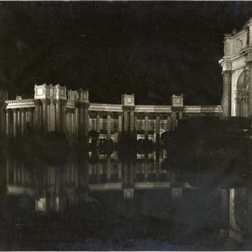 [Palace of Fine Arts and Colonnades at night]