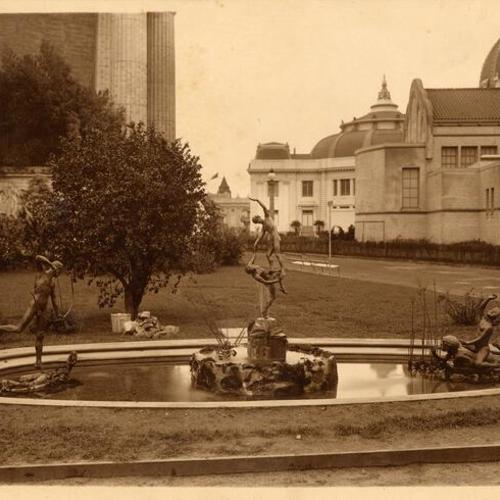 [Water Sprites at the Panama-Pacific International Exposition]