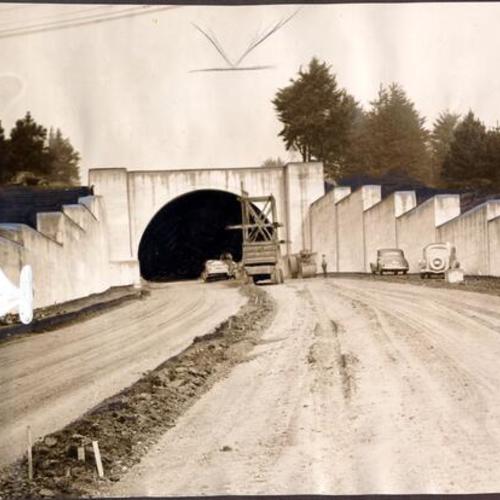 [South tunnel entrance in Presidio for Funston Avenue Approach to Golden Gate Bridge]