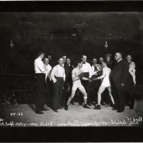 [Abe Attell (right) boxing Tommy Sullivan (left)]