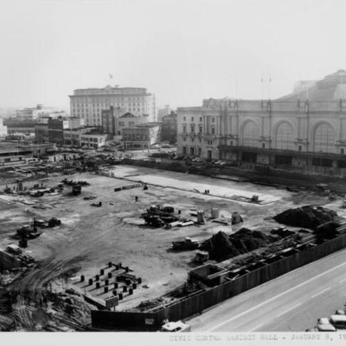 [Civic Center Exhibit Hall construction--January 8, 1958]