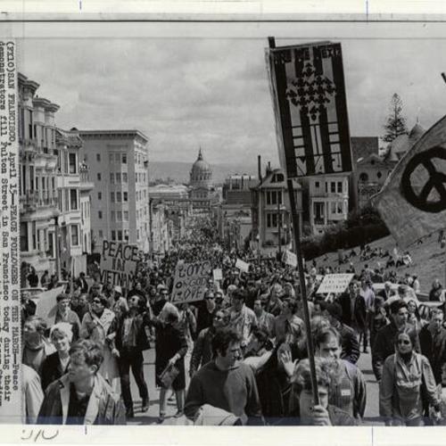 [Peace demonstrators against the Vietnam war on Fulton Street in San Francisco]