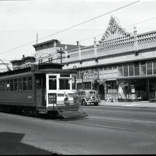 [Mission near 30th streets looking northeast at outbound #14 line car 1726]