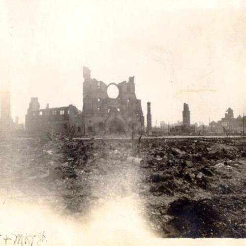 [St. Catherine's Cathedral, at Eleventh and Market Streets, after the 1906 earthquake]