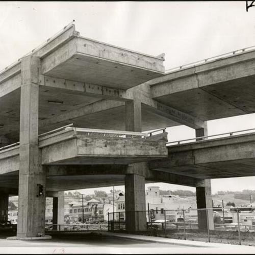 [Bayshore Freeway under construction at Silver Avenue]