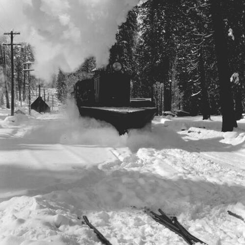 [Hetch Hetchy Railroad Snow Plow in Action]