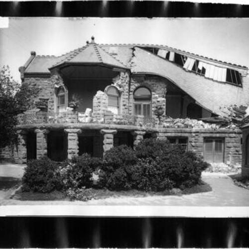 [Sharon Lodge in Golden Gate Park, damaged in the earthquake of April 18, 1906]