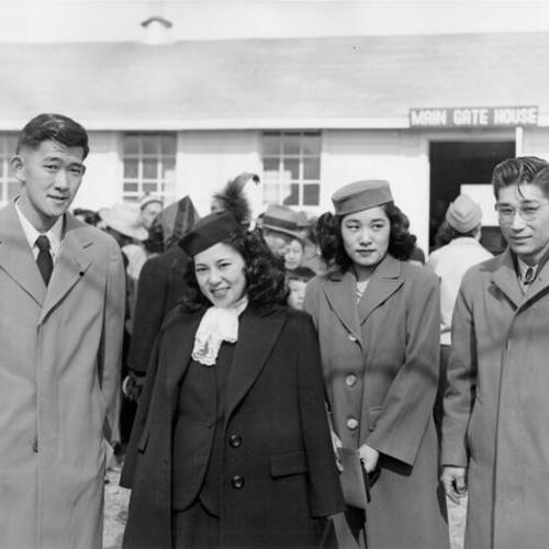 [Japanese Americans leaving a relocation center to enroll in the University of California]
