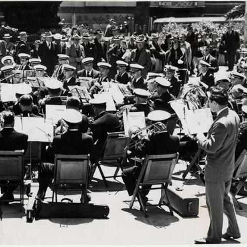 [San Francisco Municipal Band performing in Union Square Park]